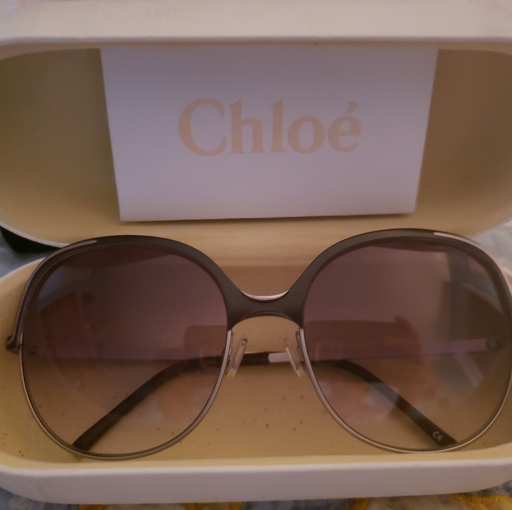 Chloe Sunglasses with case